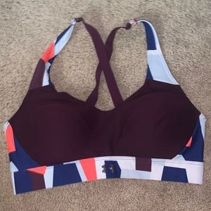 Under Armor Sports Bra size Large